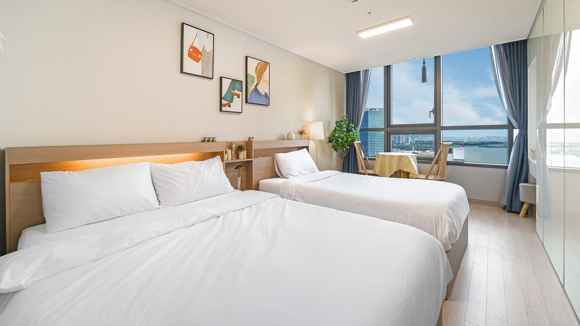Room Type